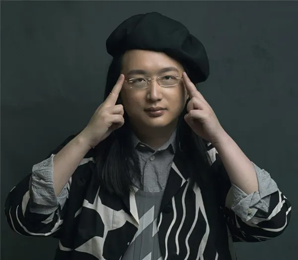 仲 暁子さん