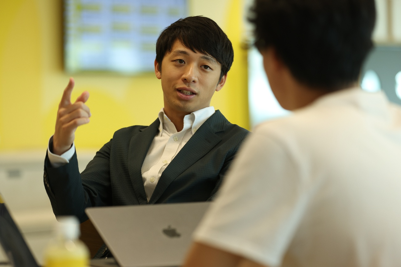 メンティーの中井さんに質問する小川さん