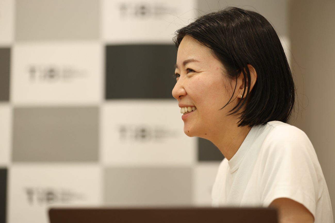 創業初期の苦労を振り返る仲さん